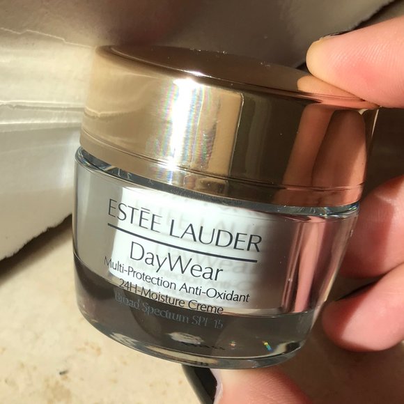 SOLD ESTEE LAUDER DayWear and Pure Color Lip Balm - Picture 2 of 8